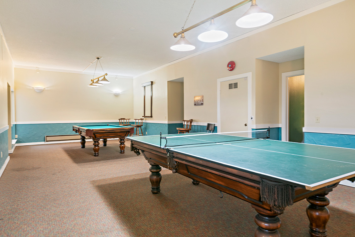Club Room (A) picture - 1720 Halford Ave 327, Santa Clara 95051