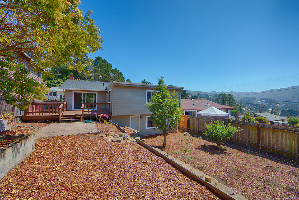Backyard (B) picture - 1288 Lerida Way, Pacifica 94044