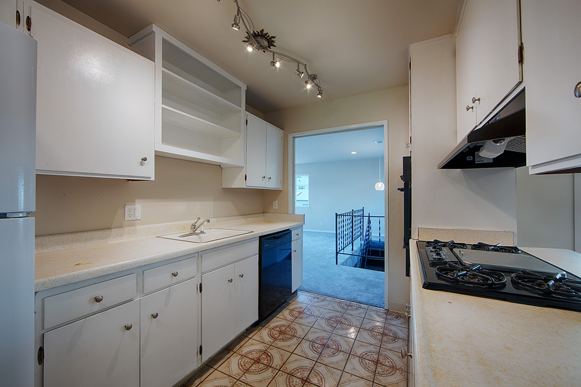 Kitchen (D) Picture - 1288 Lerida Way, Pacifica 94044 Kitchen (D) picture - 1288 Lerida Way, Pacifica 94044