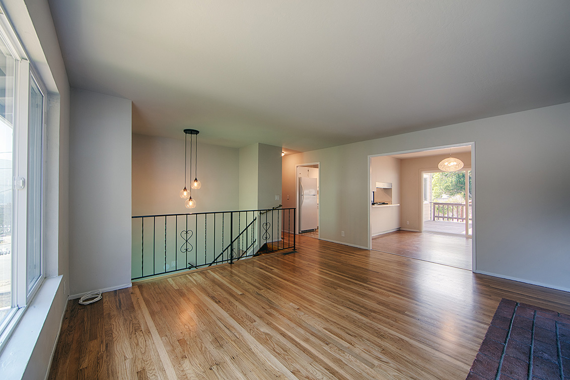 Living Room (C) picture - 1288 Lerida Way, Pacifica 94044