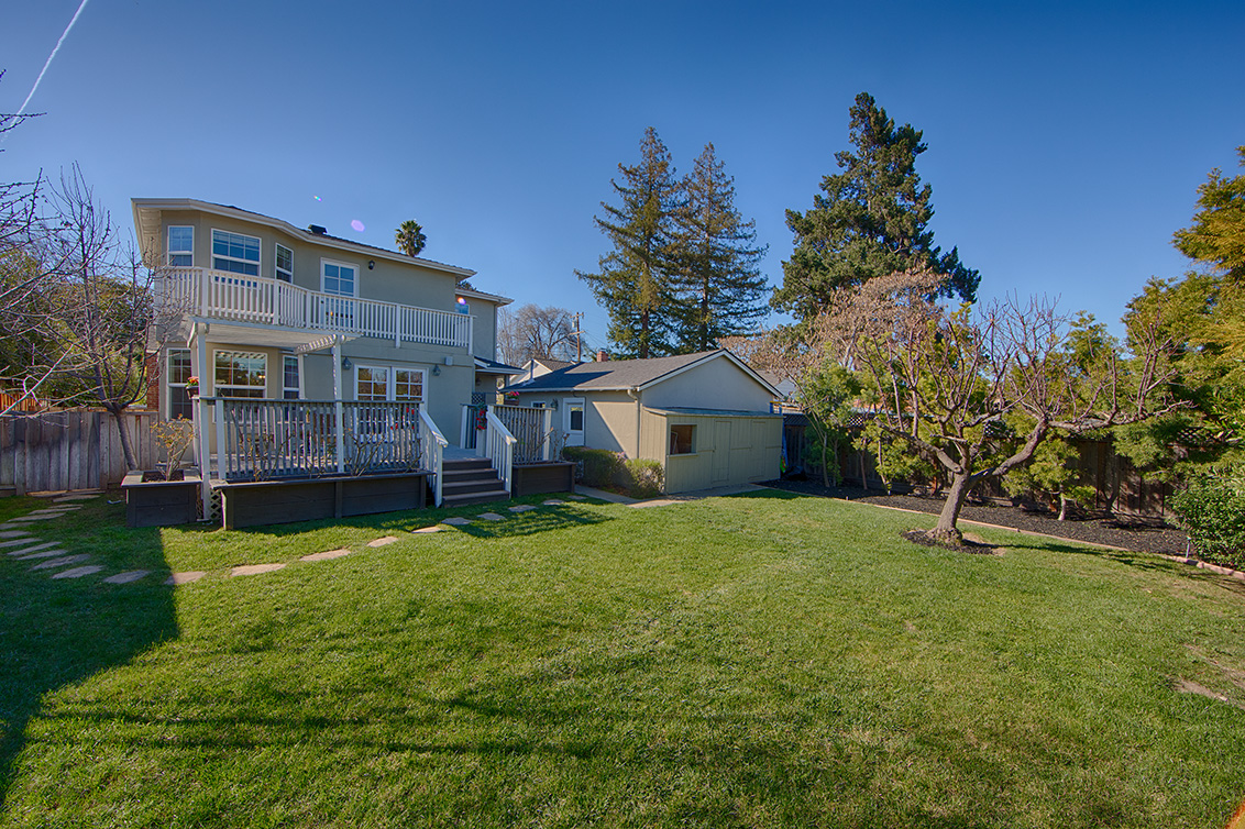 Backyard (A) picture - 15612 Linda Ave, Los Gatos 95032