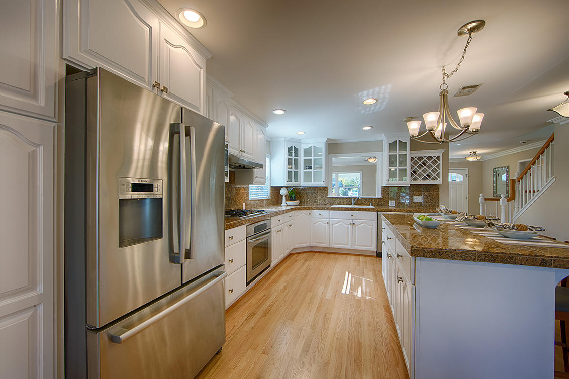 Kitchen (C) picture - 15612 Linda Ave, Los Gatos 95032