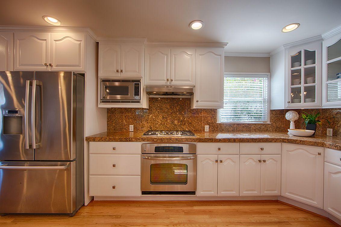 Kitchen (E) picture - 15612 Linda Ave, Los Gatos 95032