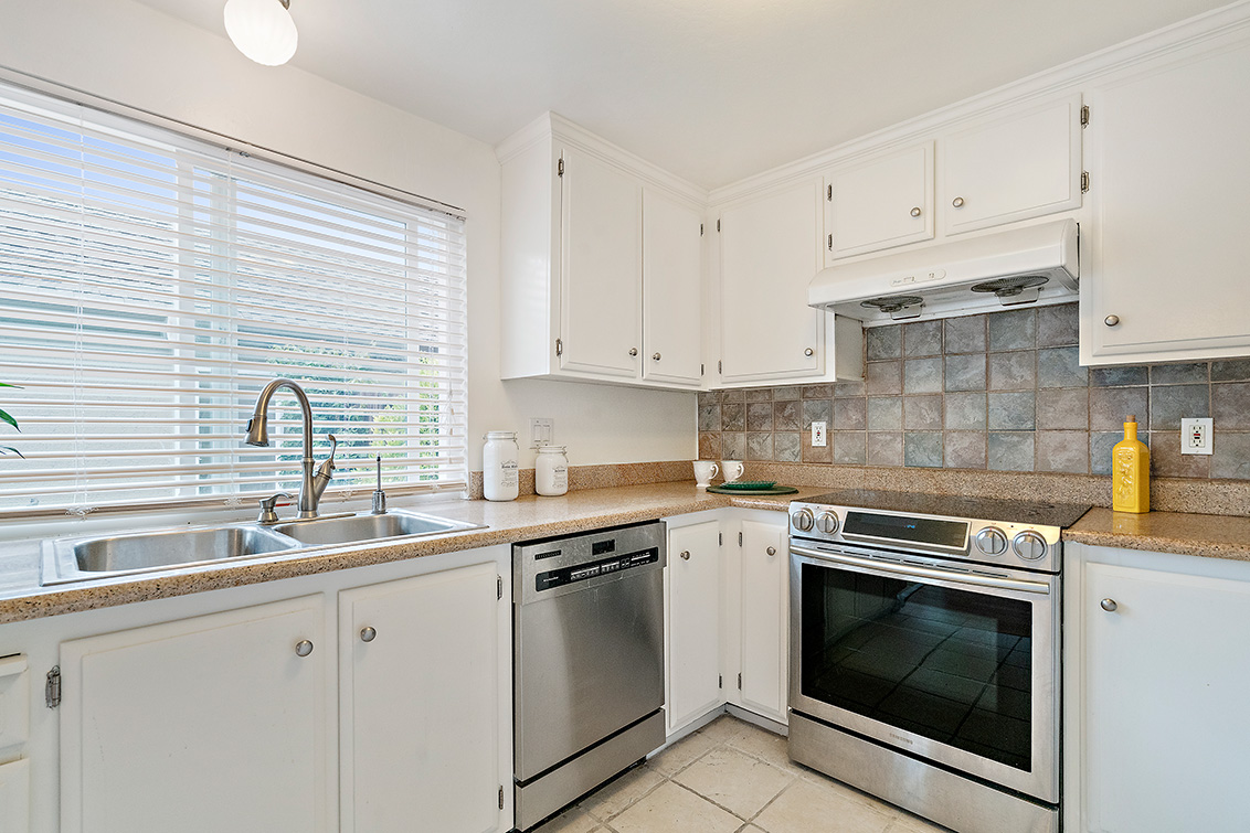 Kitchen (F) picture - 1481 Marlin Ave, Foster City 94404