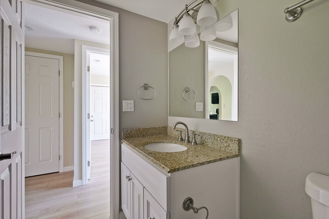 Bathroom 2 (C) Picture - 2787 Mauricia Ave B, Santa Clara 95051 Bathroom 2 (C) picture - 2787 Mauricia Ave B, Santa Clara 95051