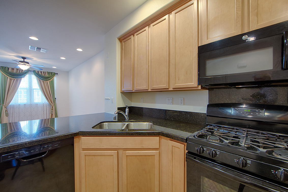 Kitchen (E) picture - 158 Newbury St, Milpitas 95035