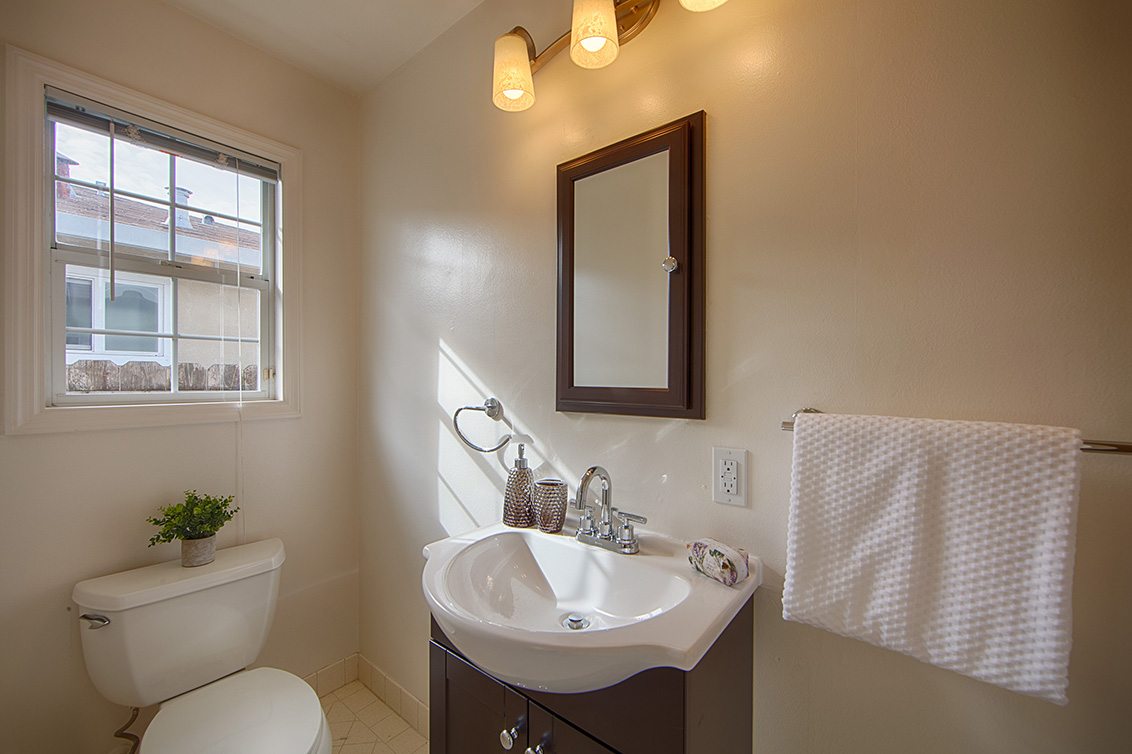 Master Bath (A) Picture - 4718 Nicolet Ave, Fremont 94536 Master Bath (A) picture - 4718 Nicolet Ave, Fremont 94536