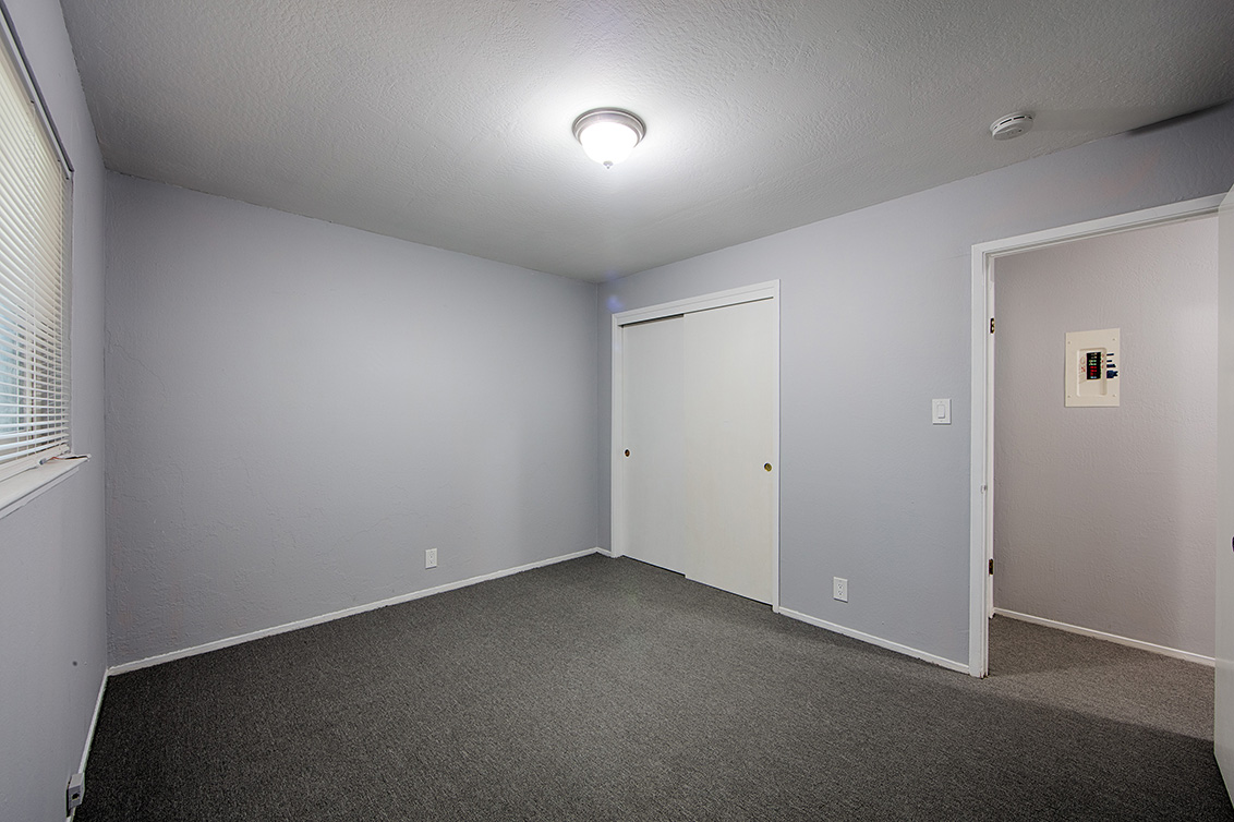 Bedroom 2 (D) Picture - 261 Oak St, Mountain View 94041 Bedroom 2 (D) picture - 261 Oak St, Mountain View 94041