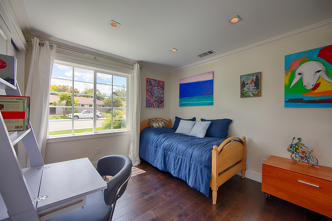 Bedroom 2 (A) picture - 1790 Pilgrim Ave, Mountain View 94040