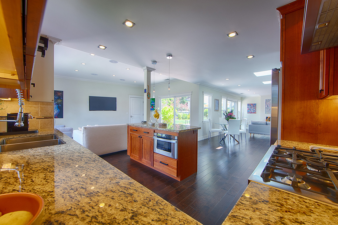 Kitchen (C) Picture - 1790 Pilgrim Ave, Mountain View 94040 Kitchen (C) picture - 1790 Pilgrim Ave, Mountain View 94040