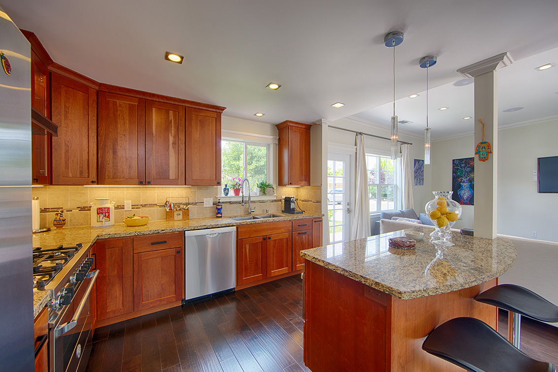 Kitchen (D) Picture - 1790 Pilgrim Ave, Mountain View 94040 Kitchen (D) picture - 1790 Pilgrim Ave, Mountain View 94040