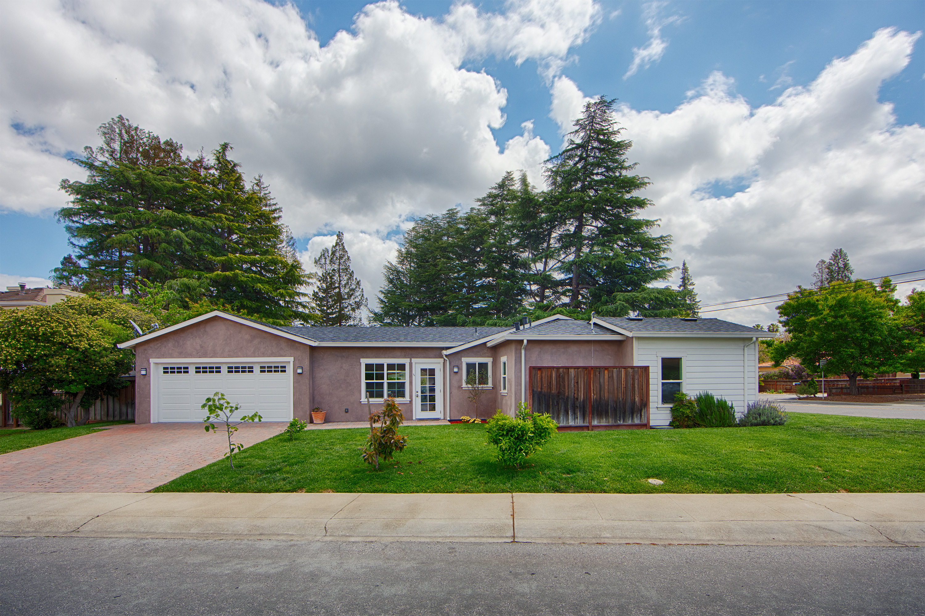 Pilgrim Ave - Miramonte Neighborhood