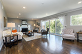 Next picture page