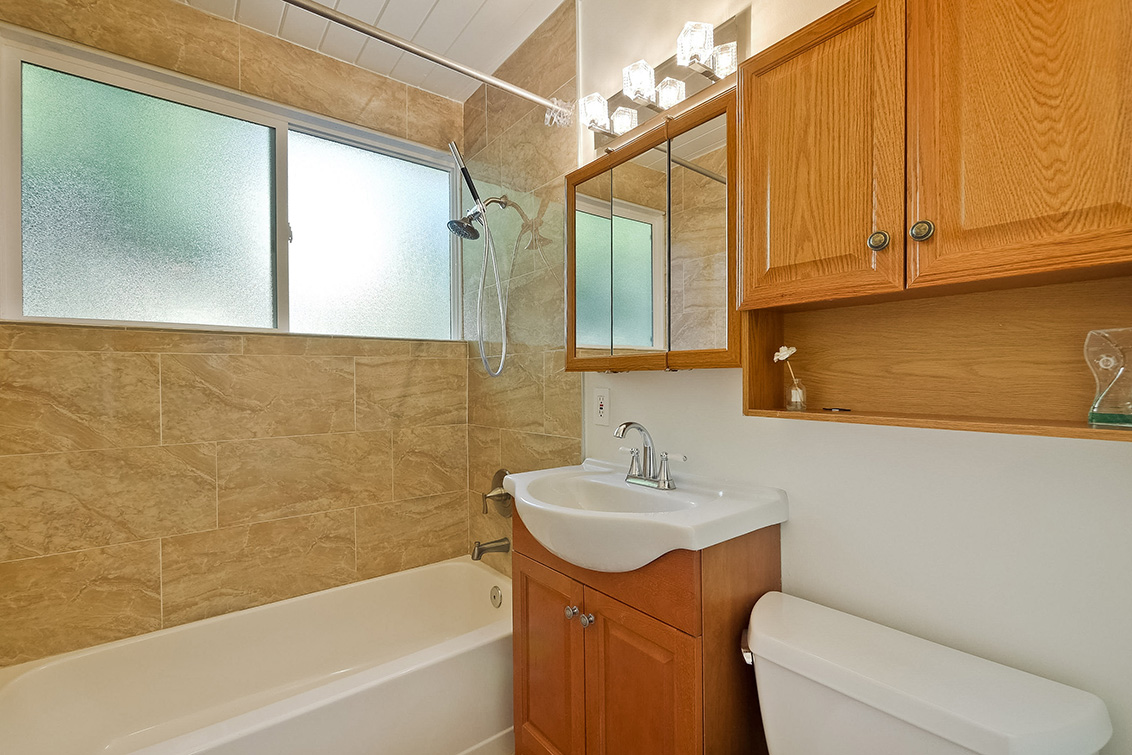 Bathroom 2 (A) Picture - 1401 S Wolfe Rd, Sunnyvale 94087 Bathroom 2 (A) picture - 1401 S Wolfe Rd, Sunnyvale 94087