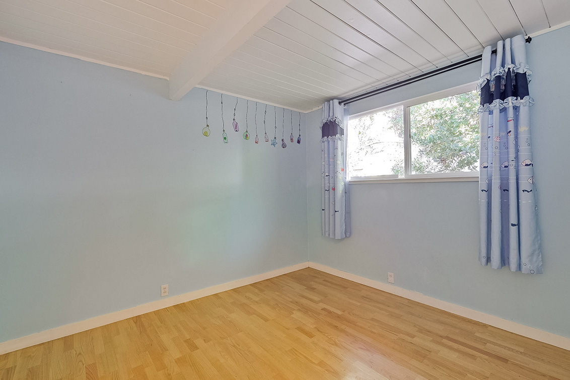 Bedroom 4 (A) picture - 1401 S Wolfe Rd, Sunnyvale 94087