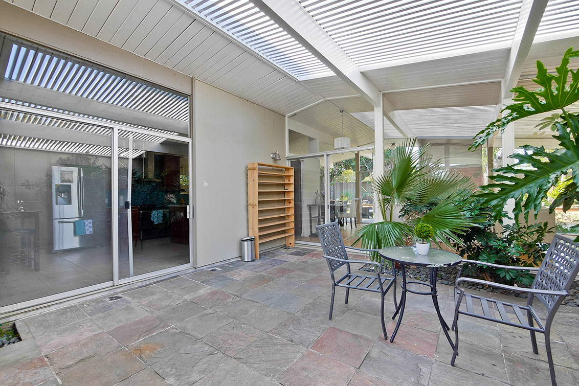 Courtyard (C) picture - 1401 S Wolfe Rd, Sunnyvale 94087