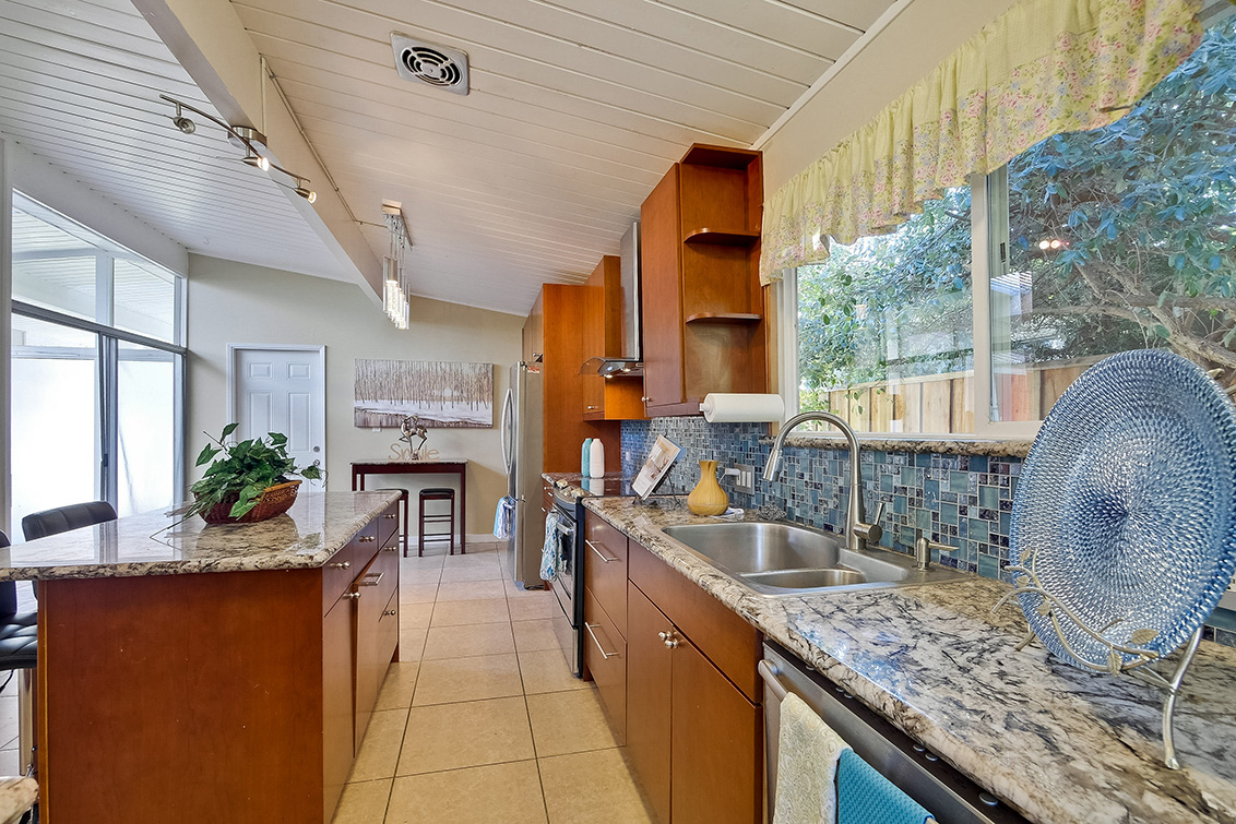 Kitchen (I) picture - 1401 S Wolfe Rd, Sunnyvale 94087