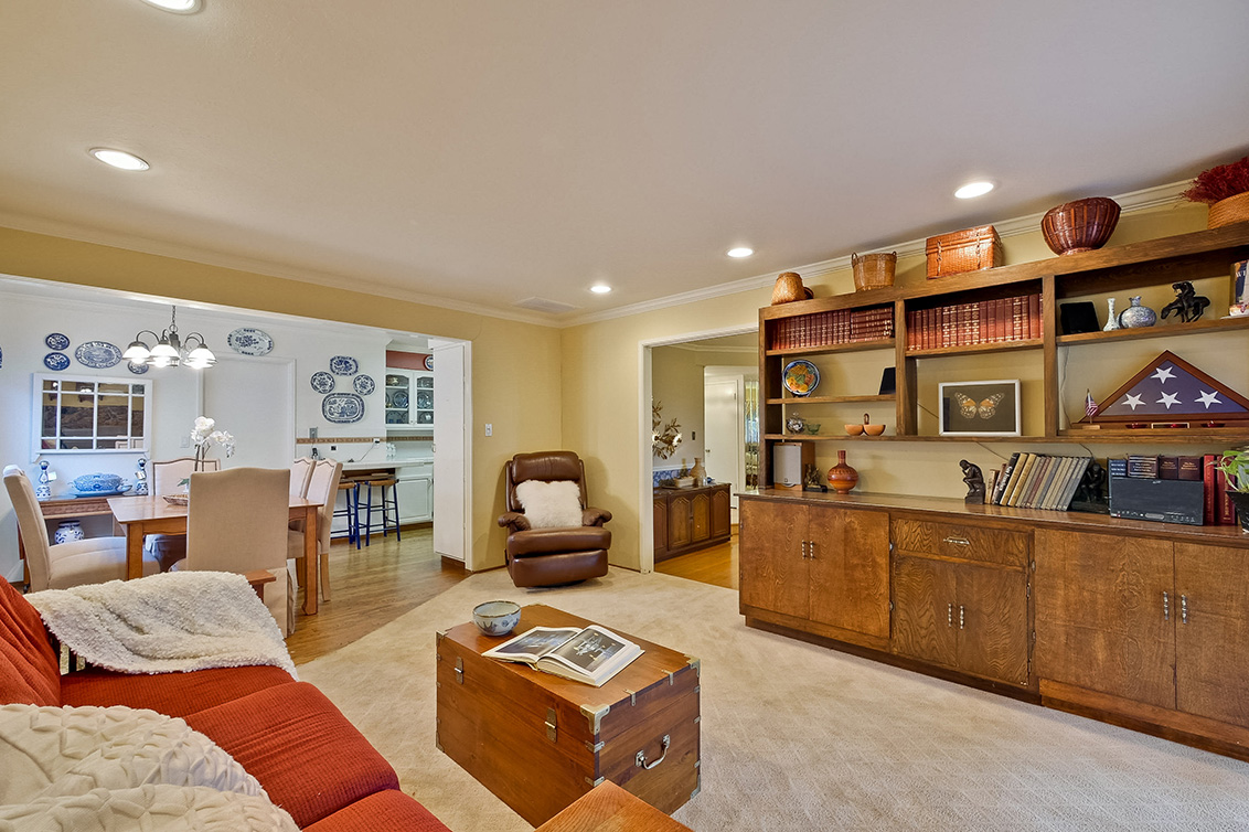 Family Room (D) Picture - 1475 Stone Creek Dr, San Jose 95132 Family Room (D) picture - 1475 Stone Creek Dr, San Jose 95132