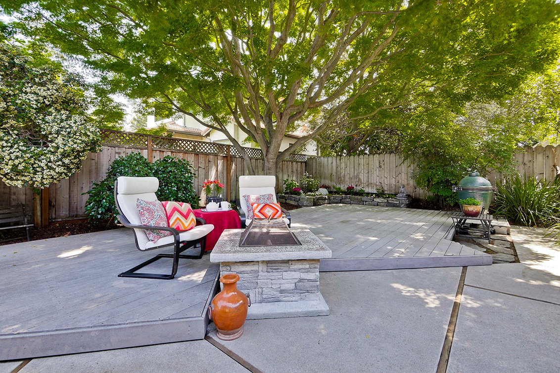 Backyard (H) picture - 4237 Suzanne Dr, Palo Alto 94306