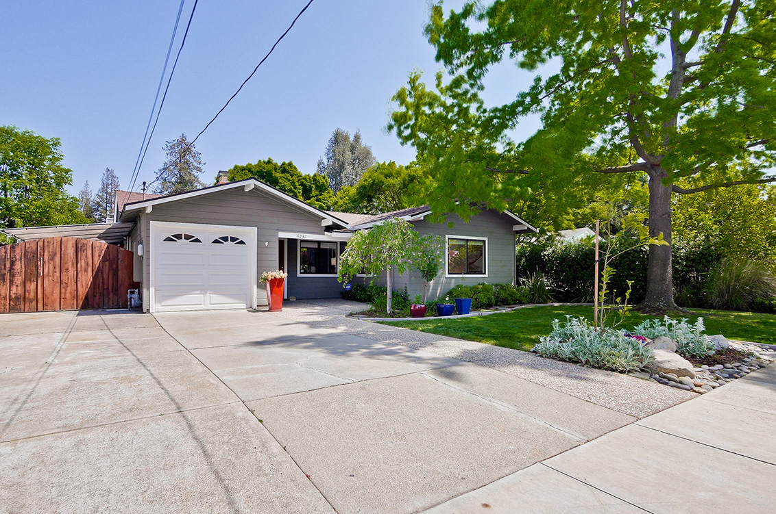Front (A) picture - 4237 Suzanne Dr, Palo Alto 94306