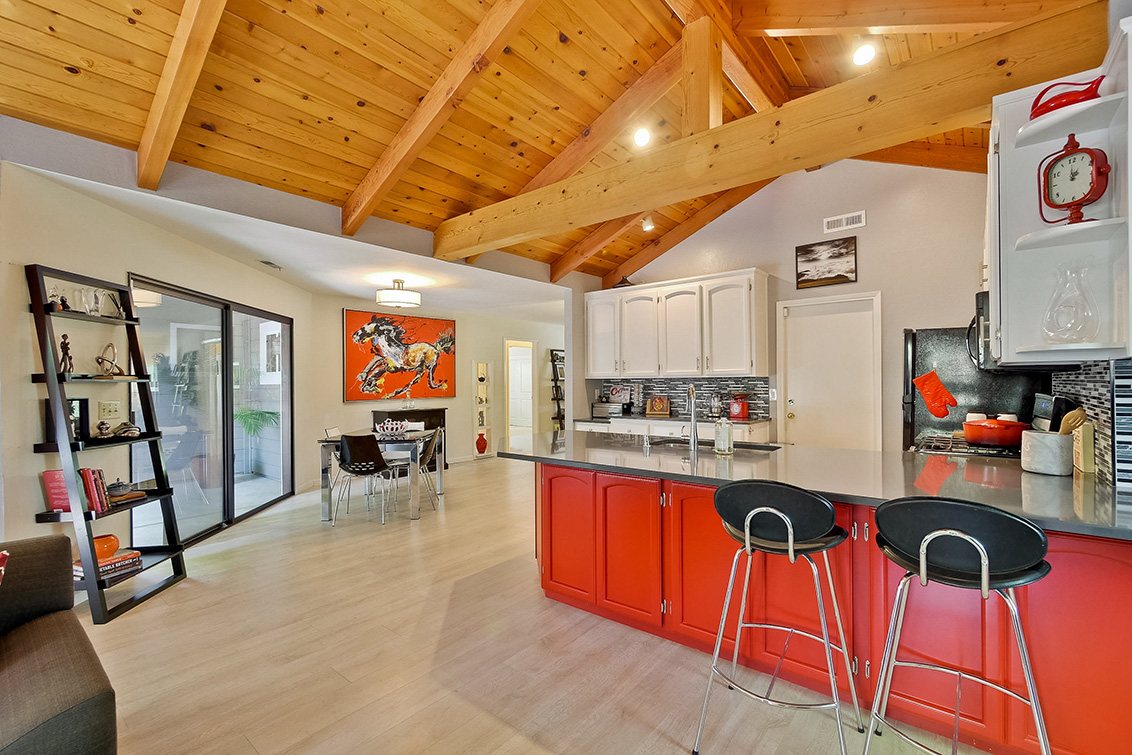 Kitchen (C) picture - 4237 Suzanne Dr, Palo Alto 94306