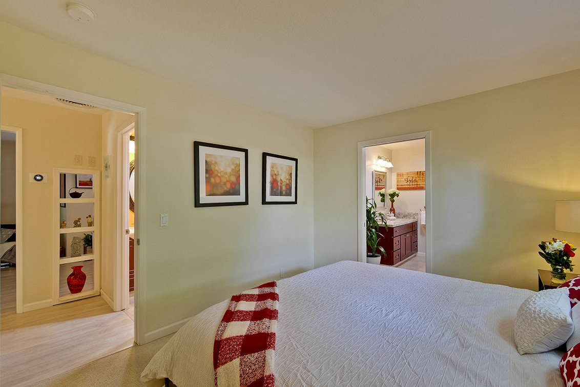 Master Bedroom (B) Picture - 4237 Suzanne Dr, Palo Alto 94306 Master Bedroom (B) picture - 4237 Suzanne Dr, Palo Alto 94306