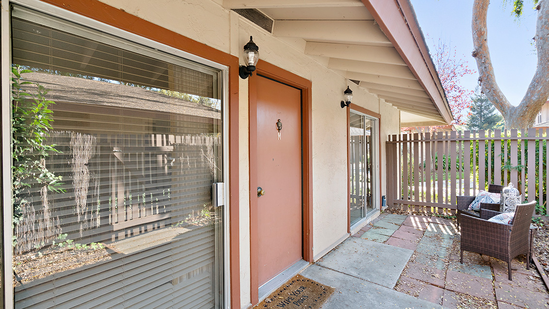 Front Door (A) picture - 225 W Red Oak Dr M, Sunnyvale 94086