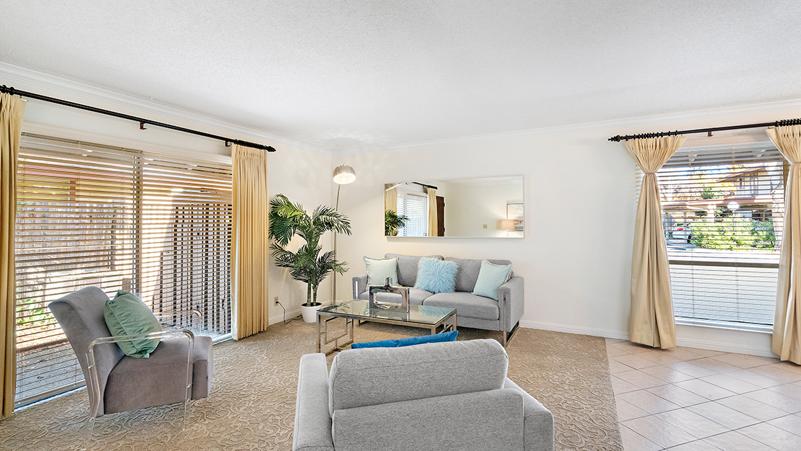Living Room (D) picture - 225 W Red Oak Dr M, Sunnyvale 94086