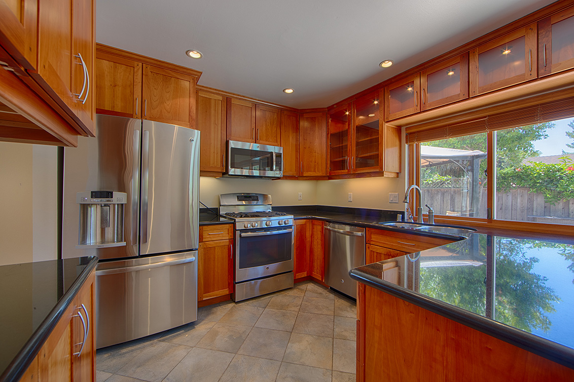 Kitchen (B) picture - 35255 Wycombe Pl, Newark 94560