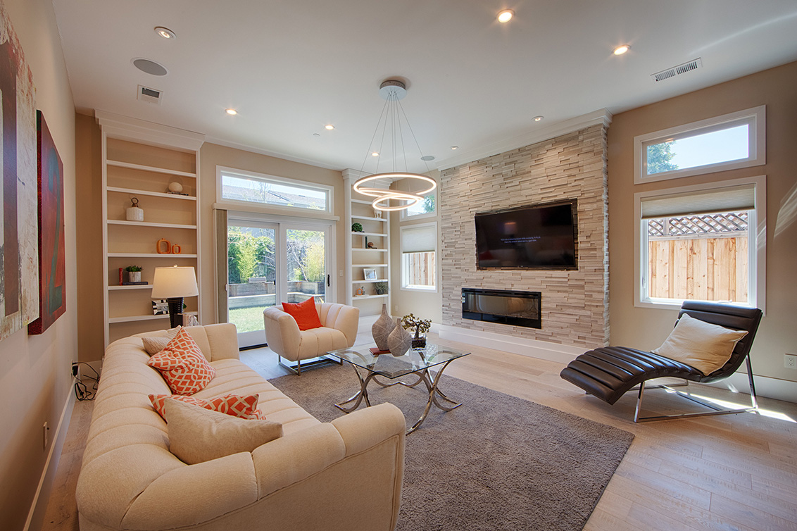Family Room (B) picture - 513 Burgoyne St, Mountain View 94043