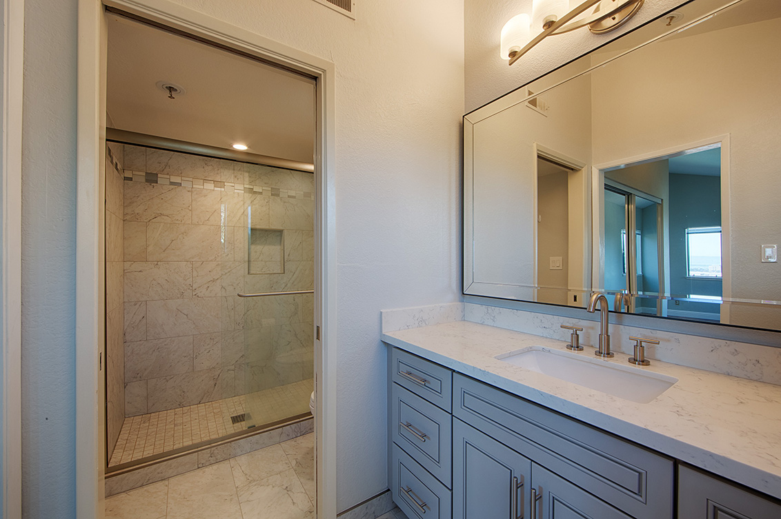 Bathroom 1 (A) picture - 2 Elm St 202, San Carlos 94070