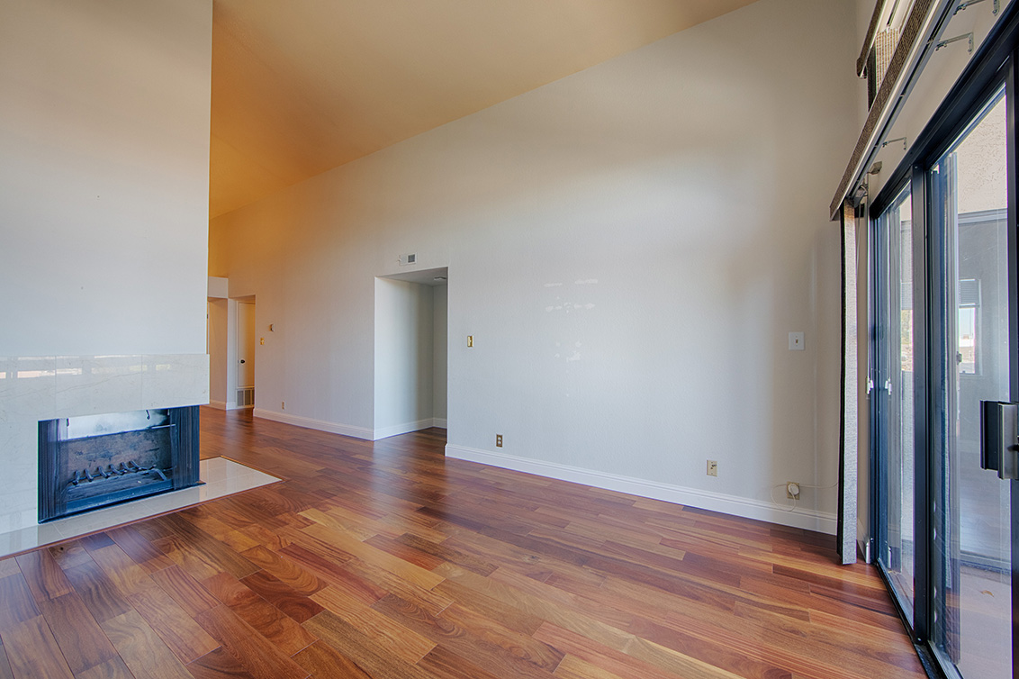 Living Room (C) picture - 2 Elm St 202, San Carlos 94070