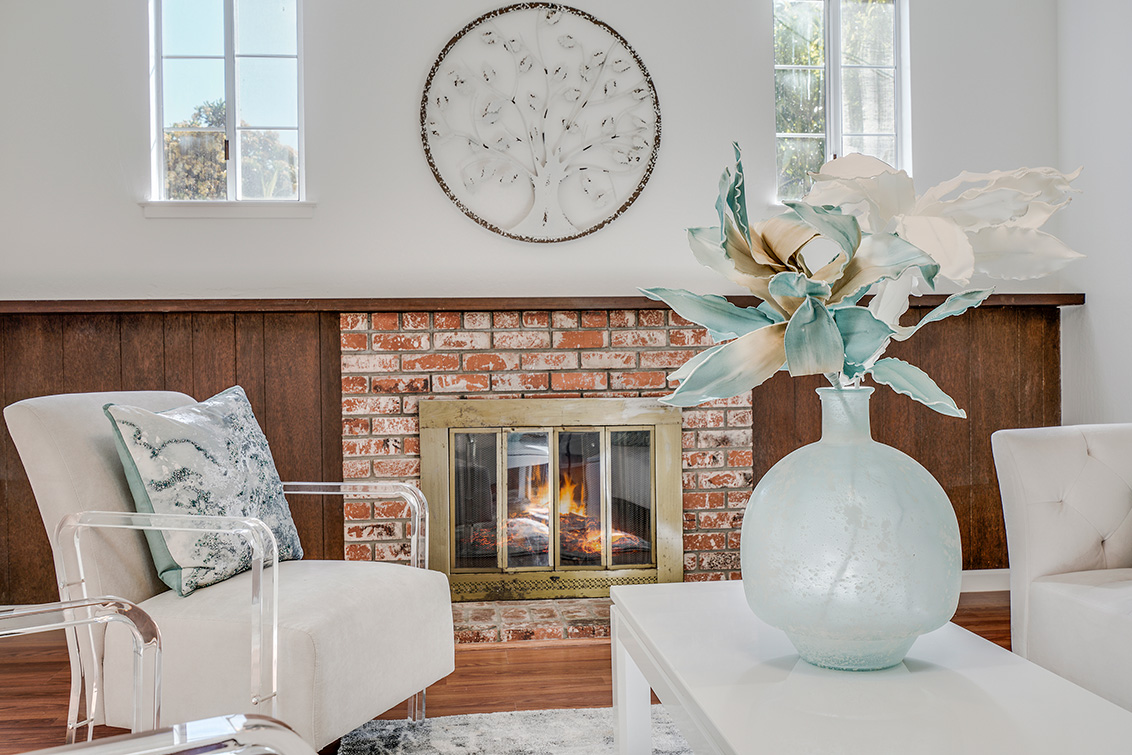 Family Room Fireplace (A) picture - 837 Gladiola Dr, Sunnyvale 94086