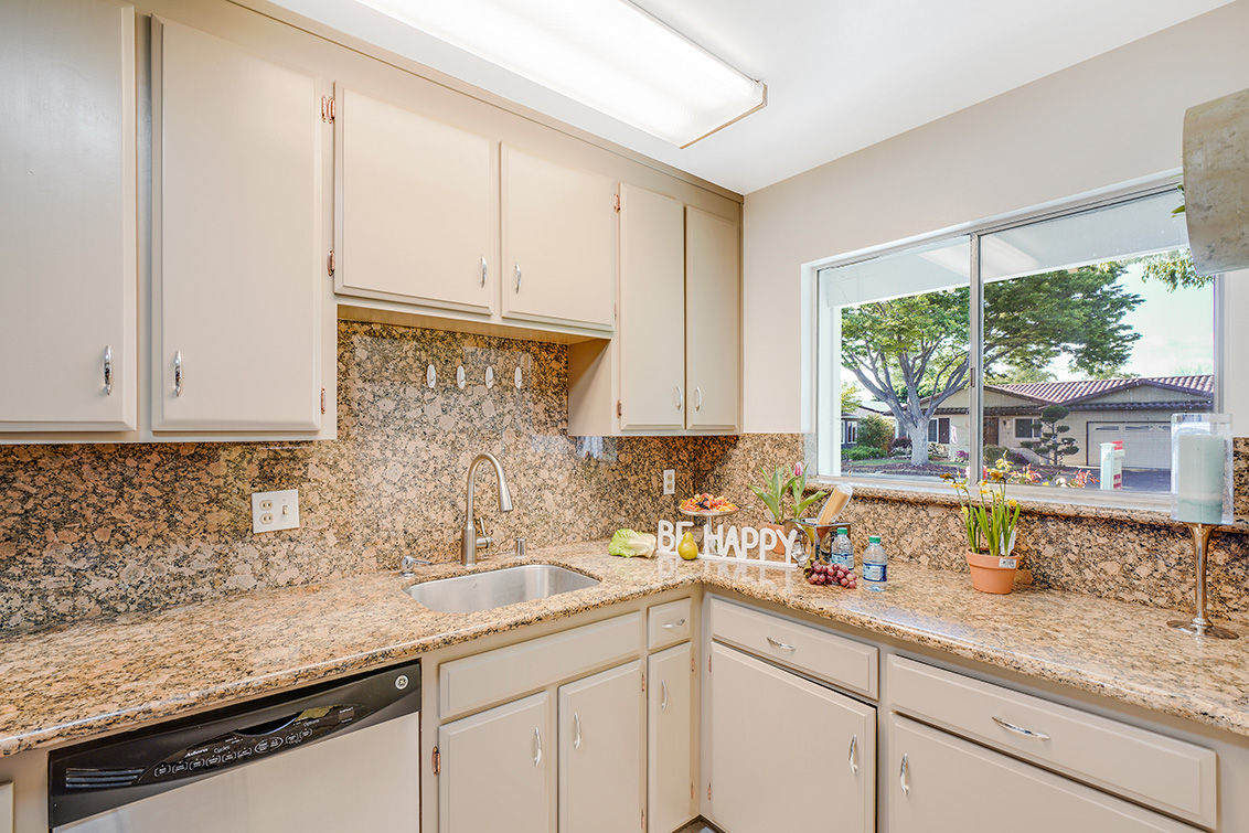 Kitchen (C) Picture - 837 Gladiola Dr, Sunnyvale 94086 Kitchen (C) picture - 837 Gladiola Dr, Sunnyvale 94086