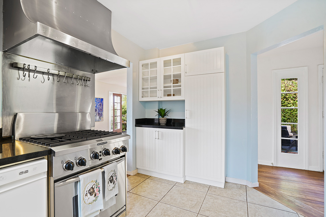 Kitchen (D) Picture - 30 Hilltop Dr, San Carlos 94070 Kitchen (D) picture - 30 Hilltop Dr, San Carlos 94070