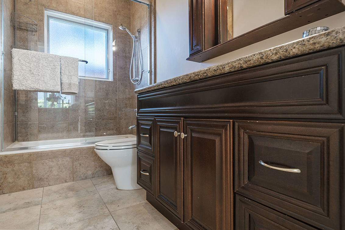 Bathroom 2 (D) Picture - 530 Irven Ct, Palo Alto 94306 Bathroom 2 (D) picture - 530 Irven Ct, Palo Alto 94306