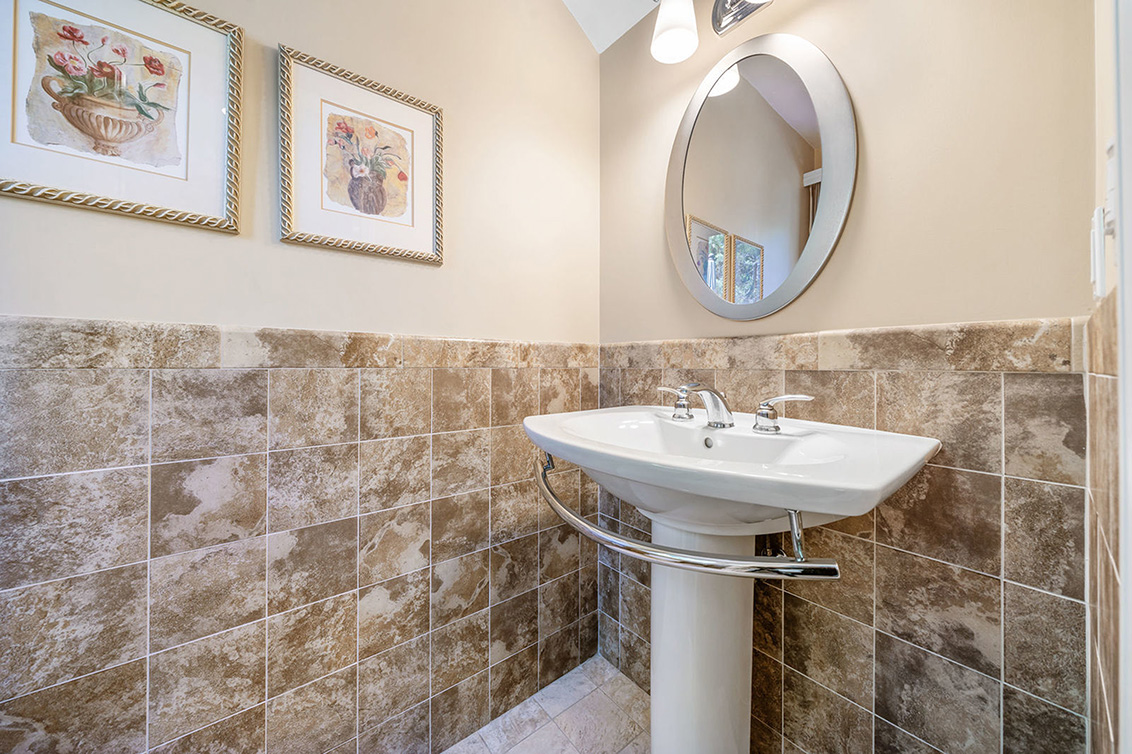 Half Bath (A) Picture - 530 Irven Ct, Palo Alto 94306 Half Bath (A) picture - 530 Irven Ct, Palo Alto 94306