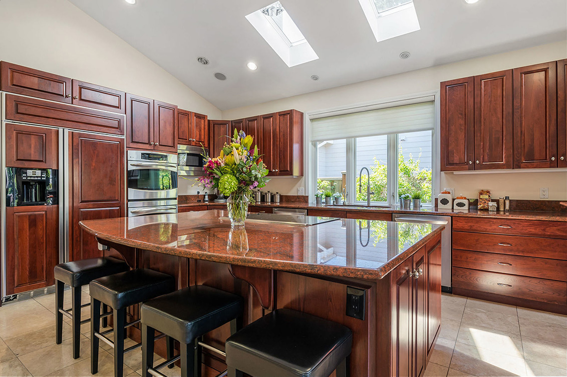Kitchen (C) Picture - 530 Irven Ct, Palo Alto 94306 Kitchen (C) picture - 530 Irven Ct, Palo Alto 94306