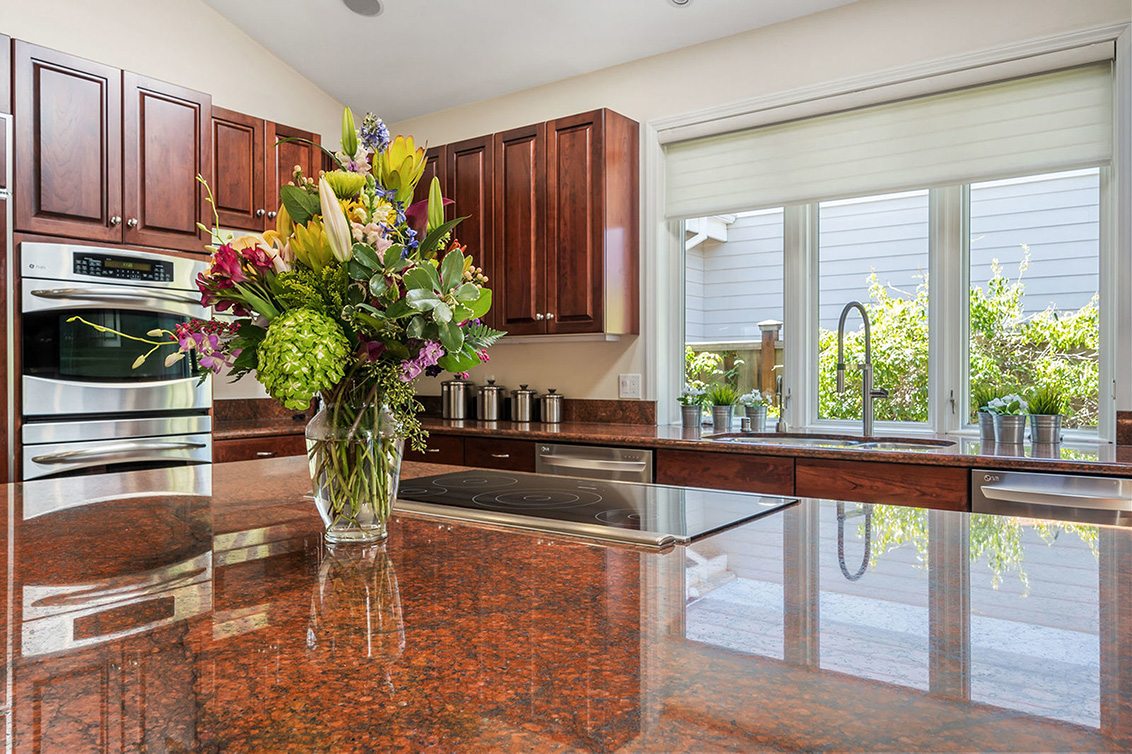Kitchen (D) Picture - 530 Irven Ct, Palo Alto 94306 Kitchen (D) picture - 530 Irven Ct, Palo Alto 94306