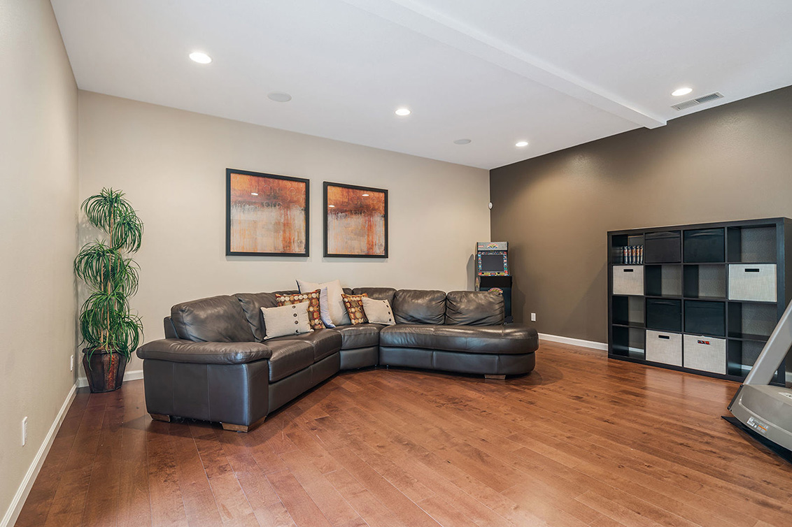 Recreation Room (B) picture - 530 Irven Ct, Palo Alto 94306