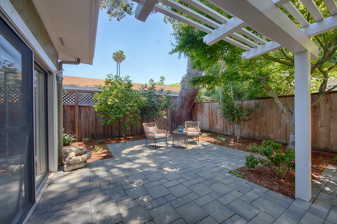 Backyard (A) picture - 1459 Kentfield Ave, Redwood City 94061