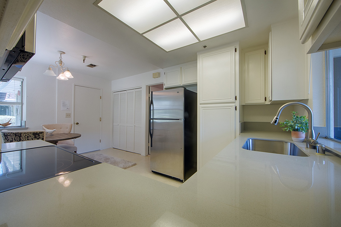 Kitchen (D) picture - 1459 Kentfield Ave, Redwood City 94061