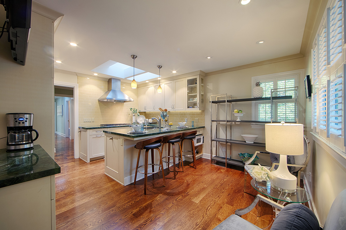 Breakfast Area (C) Picture - 520 Rhodes Dr, Palo Alto 94303 Breakfast Area (C) picture - 520 Rhodes Dr, Palo Alto 94303