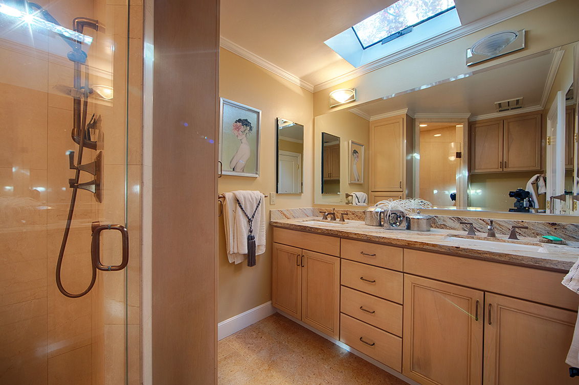 Master Bath (B) Picture - 520 Rhodes Dr, Palo Alto 94303 Master Bath (B) picture - 520 Rhodes Dr, Palo Alto 94303