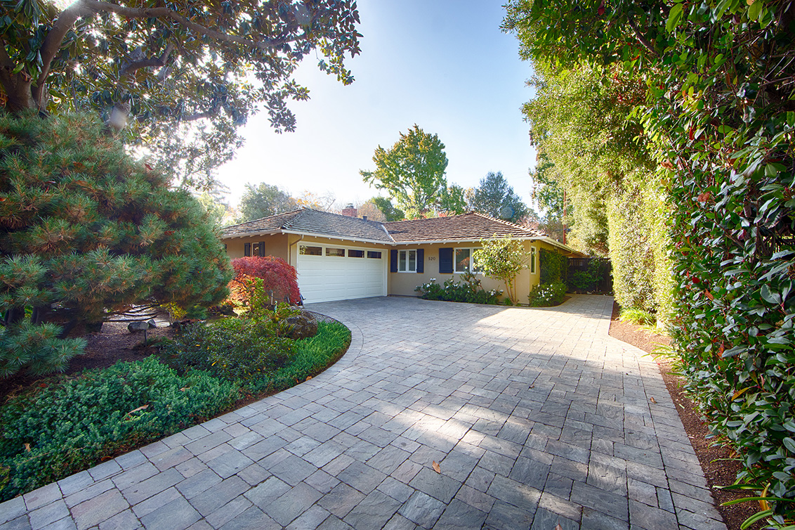 Rhodes Dr 520 (C) picture - 520 Rhodes Dr, Palo Alto 94303