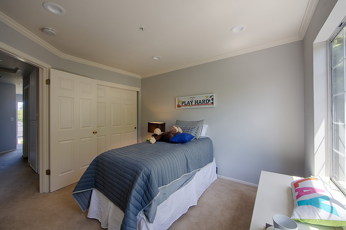 Bedroom 2 (D) picture - 444 San Antonio Rd 4a, Palo Alto 94306