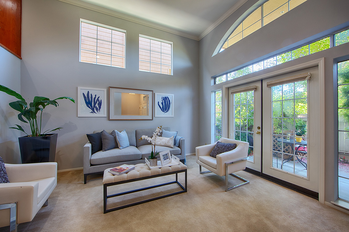 Living Room (B) picture - 444 San Antonio Rd 4a, Palo Alto 94306