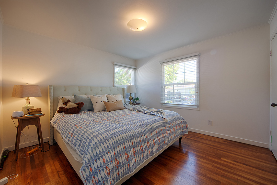 Bedroom 2 (A) picture - 518 Scott Ave, Redwood City 94063
