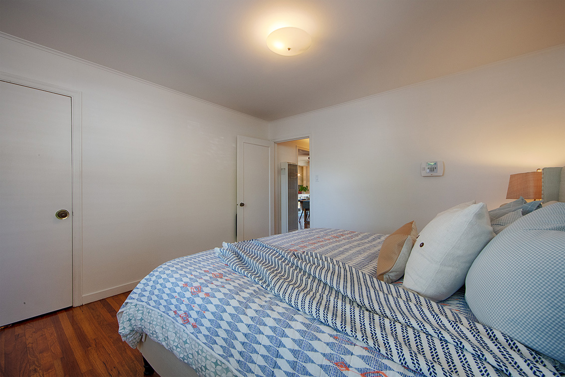 Bedroom 2 (C) picture - 518 Scott Ave, Redwood City 94063
