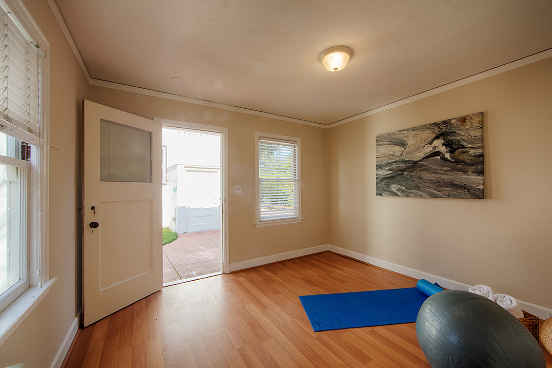 Studio (B) picture - 1130 University Ave, Palo Alto 94301